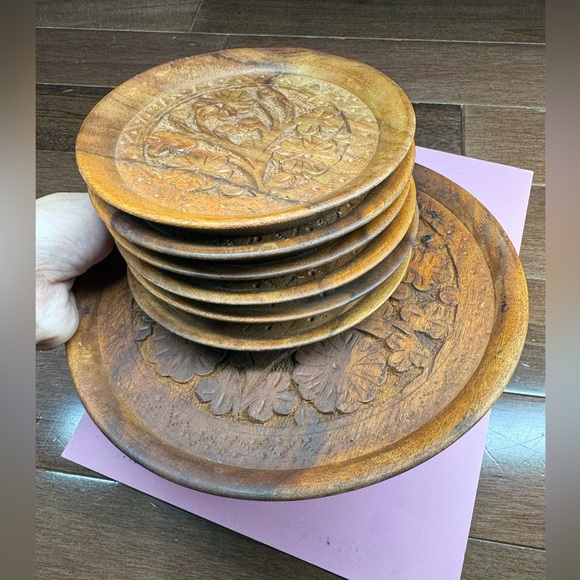 Wooden Hand Carved Coasters (6) plus 1 bigger pot coasters - Picture 9 of 9